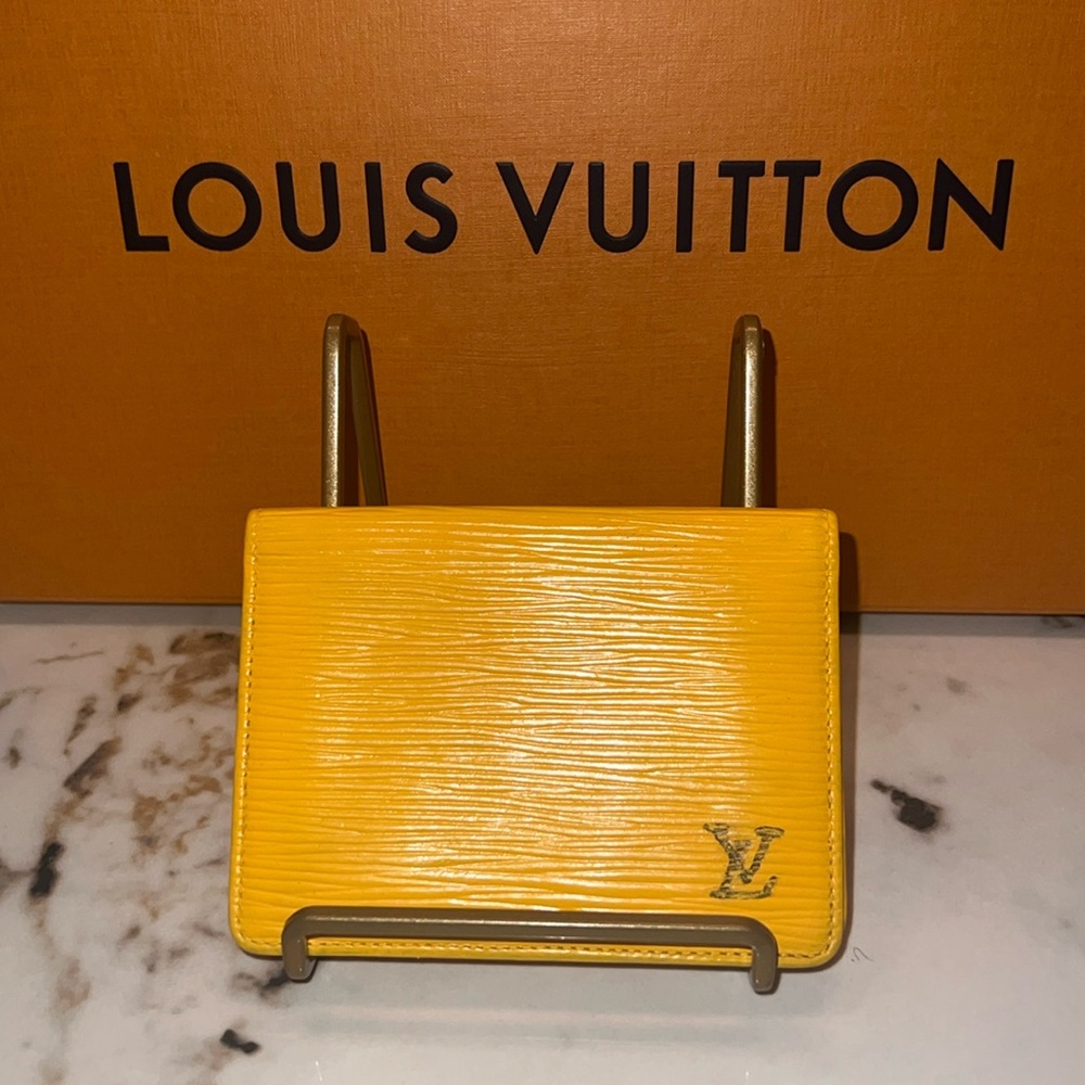 LOUIS VUITTON Card Holder Yellow w/purple interior- repainted